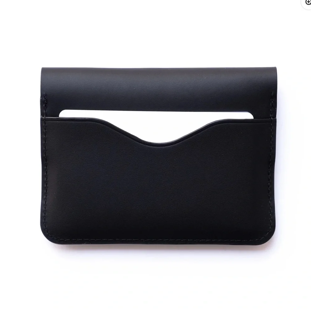 Leander Minimalist Black Leander Leather Bi Fold Wallet  NWT with Box